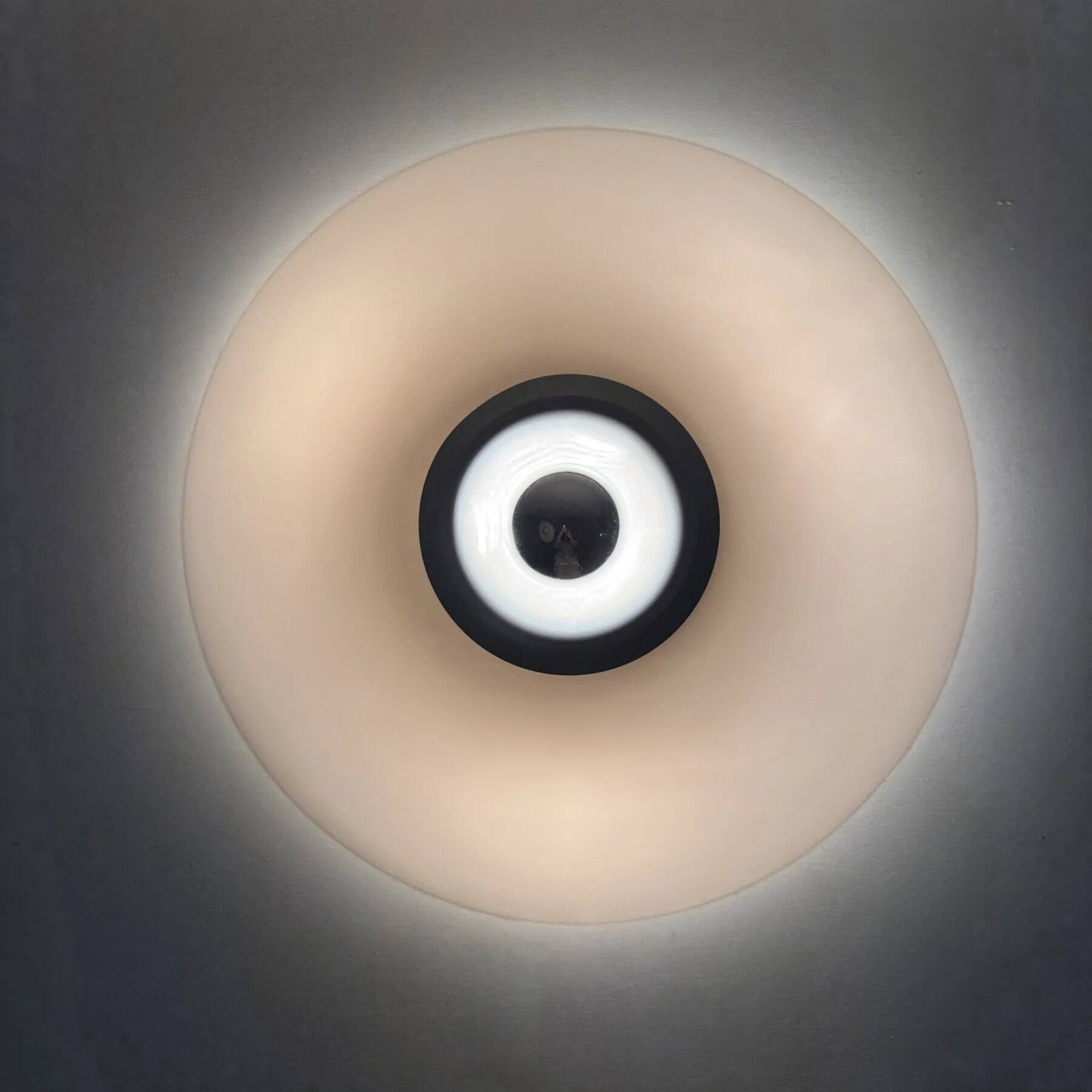Postmodern Italian pink glass wall lamp, 1980s