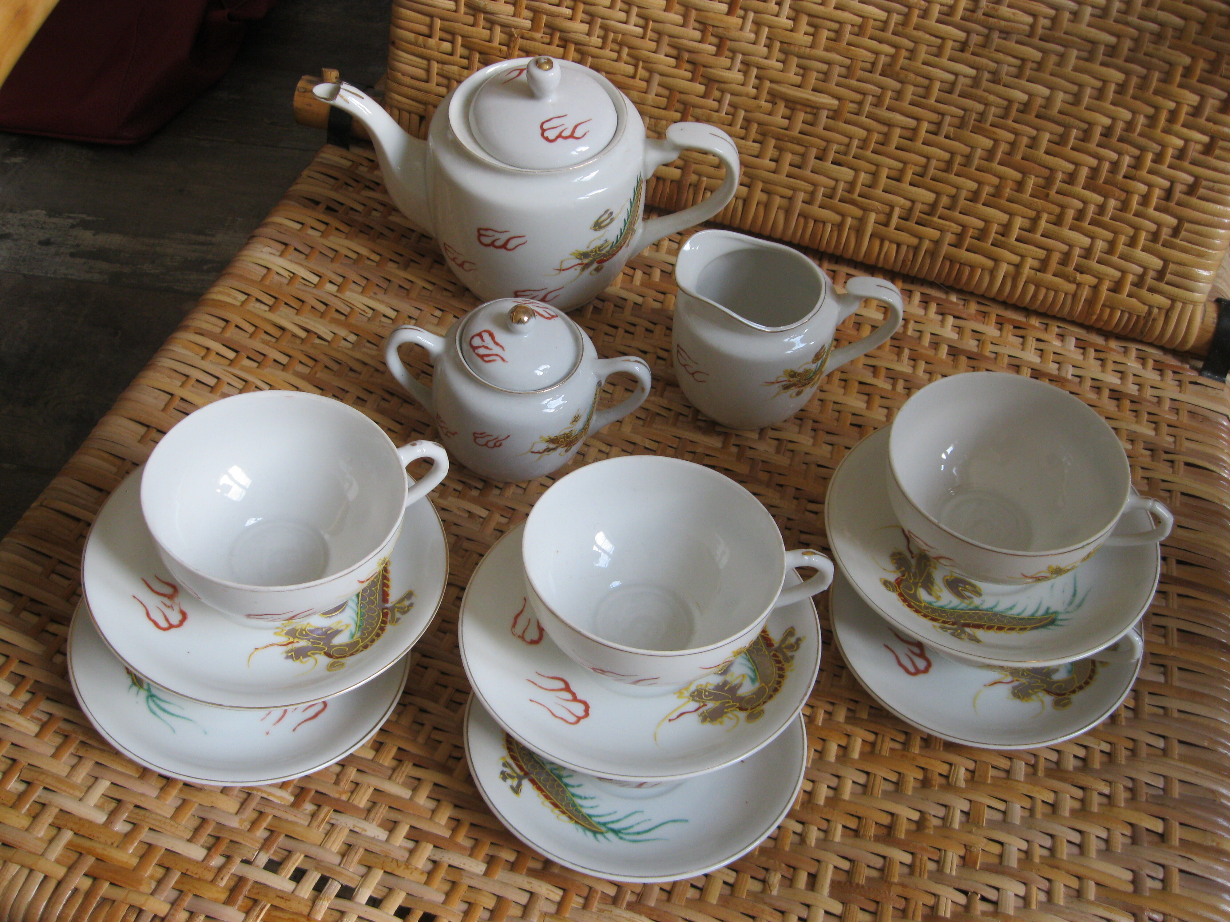 Asia geisha dragon porcelain tea set