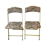 Folding chairs with floral pattern