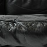 Vintage LC-2 in black leather by Le Corbusier, Jeanneret & Perriand for Cassina