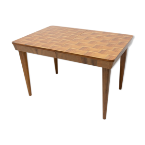 Table à manger réglable
