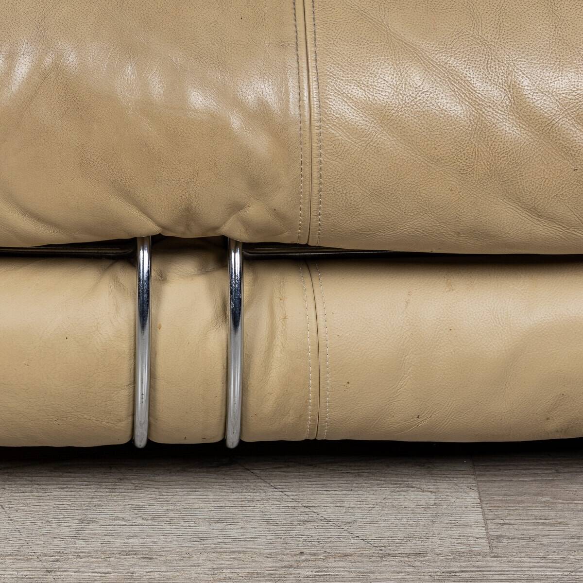 Italian 20thc beige "soriana" leather sofa by tobia scarpa for cassina