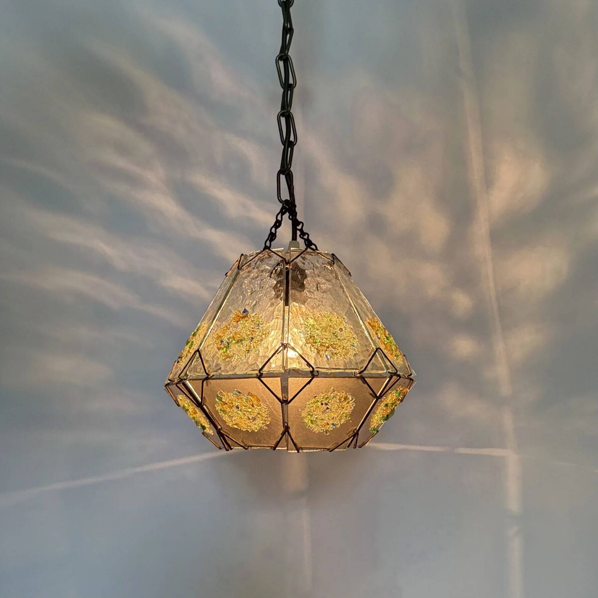 Suspension en verre brutaliste, années 1970