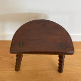 Ball foot tripod stool