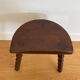 Tabouret tripode pieds boules