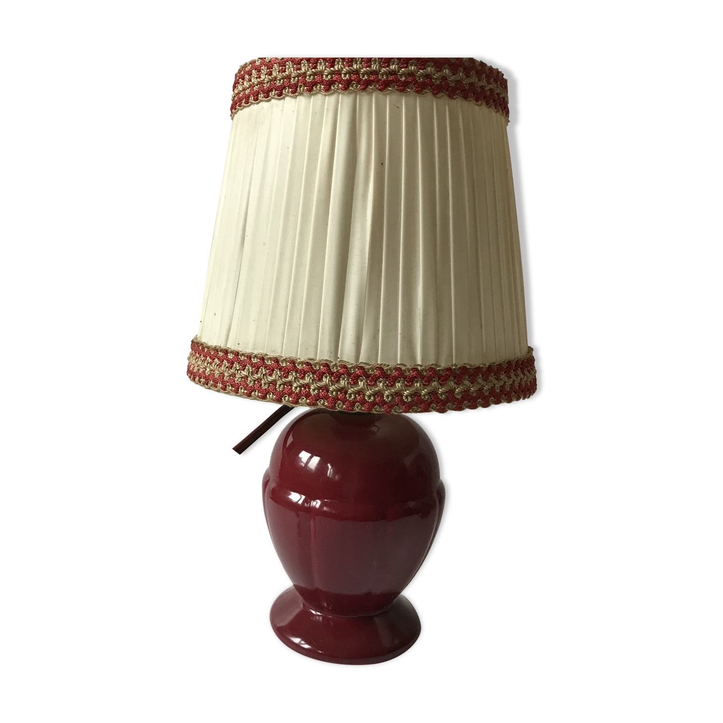 Red ceramic lamp