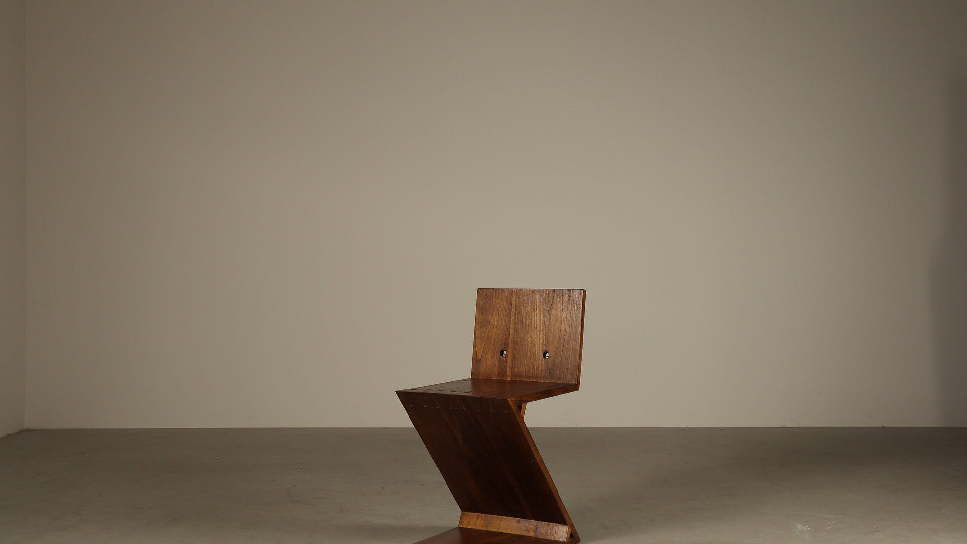 Ensemble de quatre chaises Zig-Zag après Gerrit Rietveld