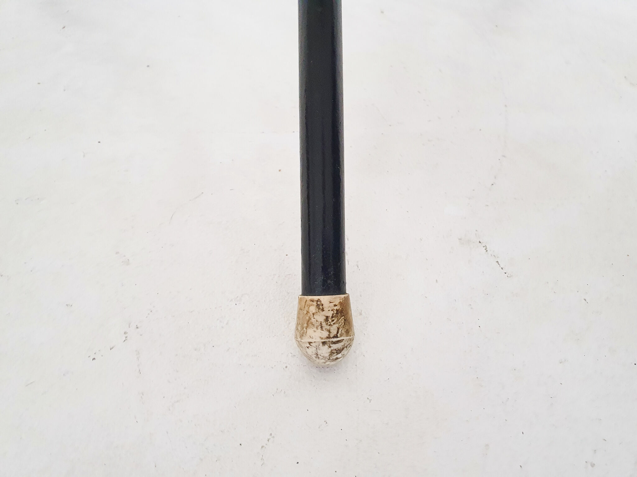 Rohe Noordwolde round glass and rattan side table, The Netherlands 1950's