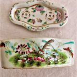 CHINESE PORCELAIN CRICKET BOX. LATE NINETEENTH