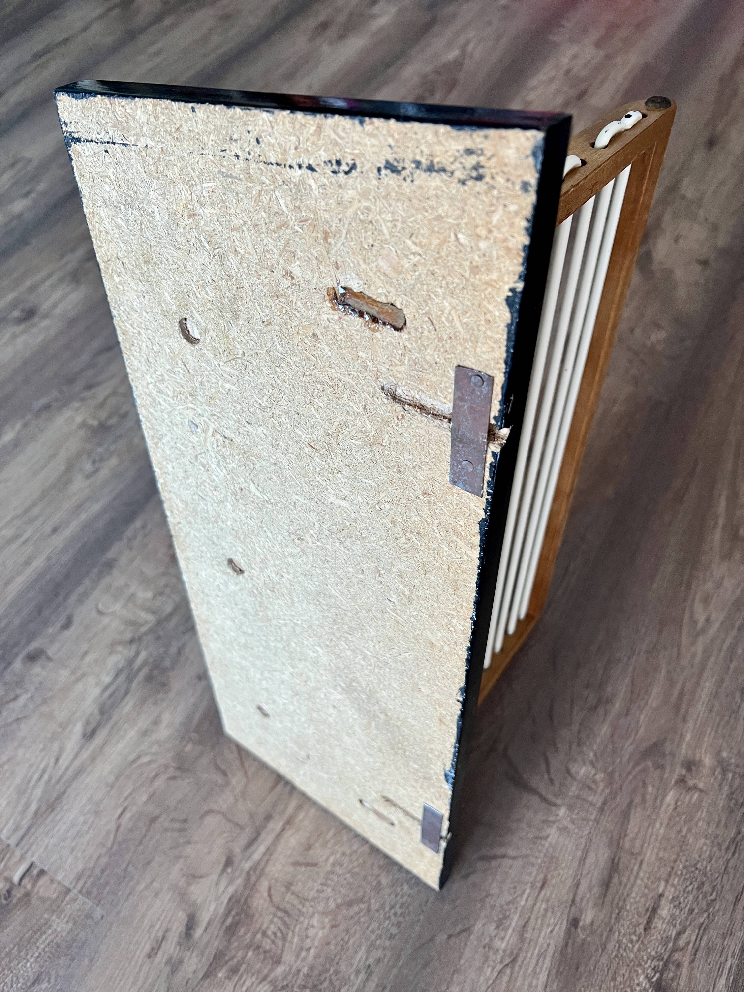 Stylish Mid Century Modern Coat Rack with Wooden Shelves - Charming Vintage Inspired Coat Hanger - S