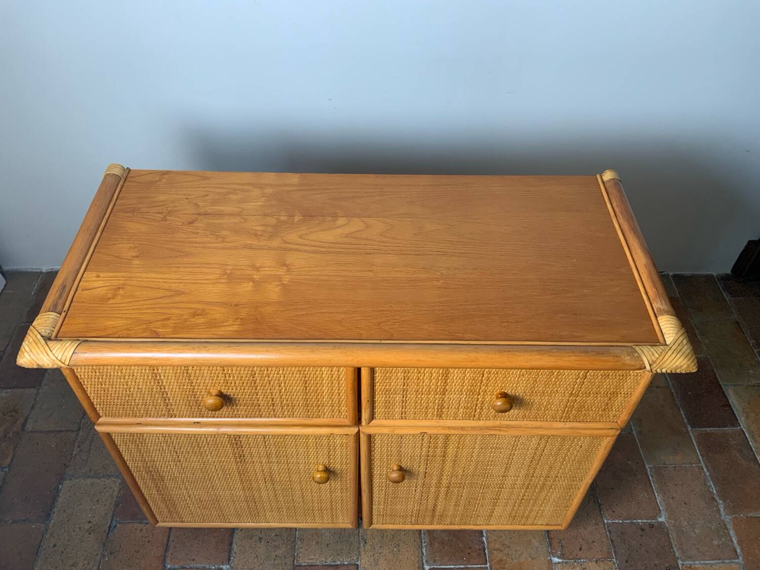Buffet en rotin et bambou