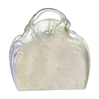 Old art nouveau crumbs picks up