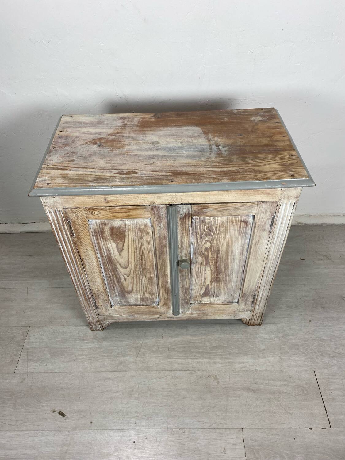 Little Parisian buffet