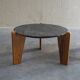 2 tables d'appoint en ardoise et bois de pin de style brutaliste