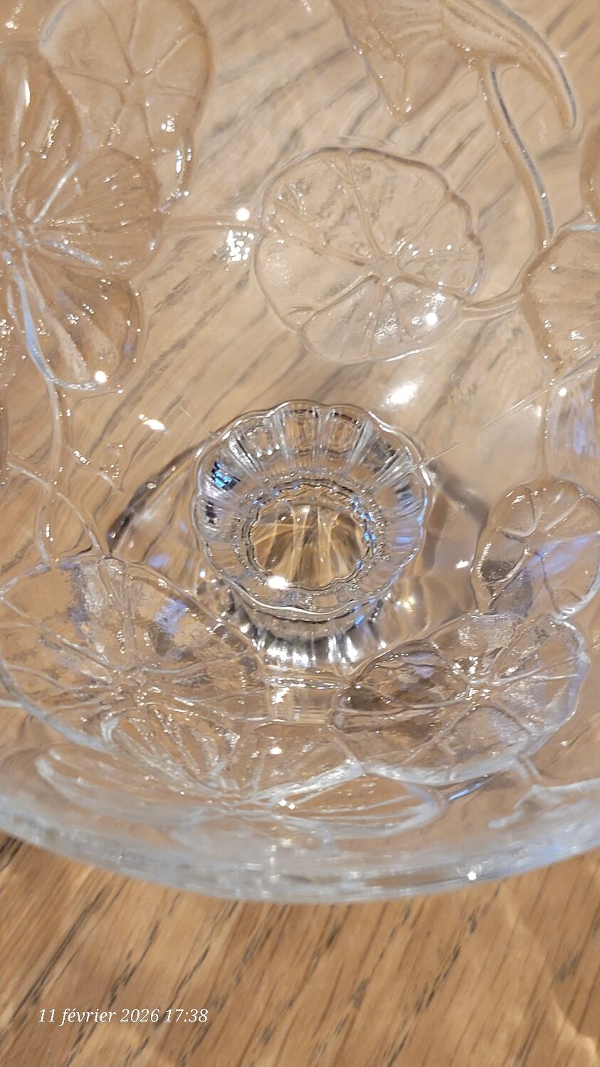 Pressed glass bonbonnière