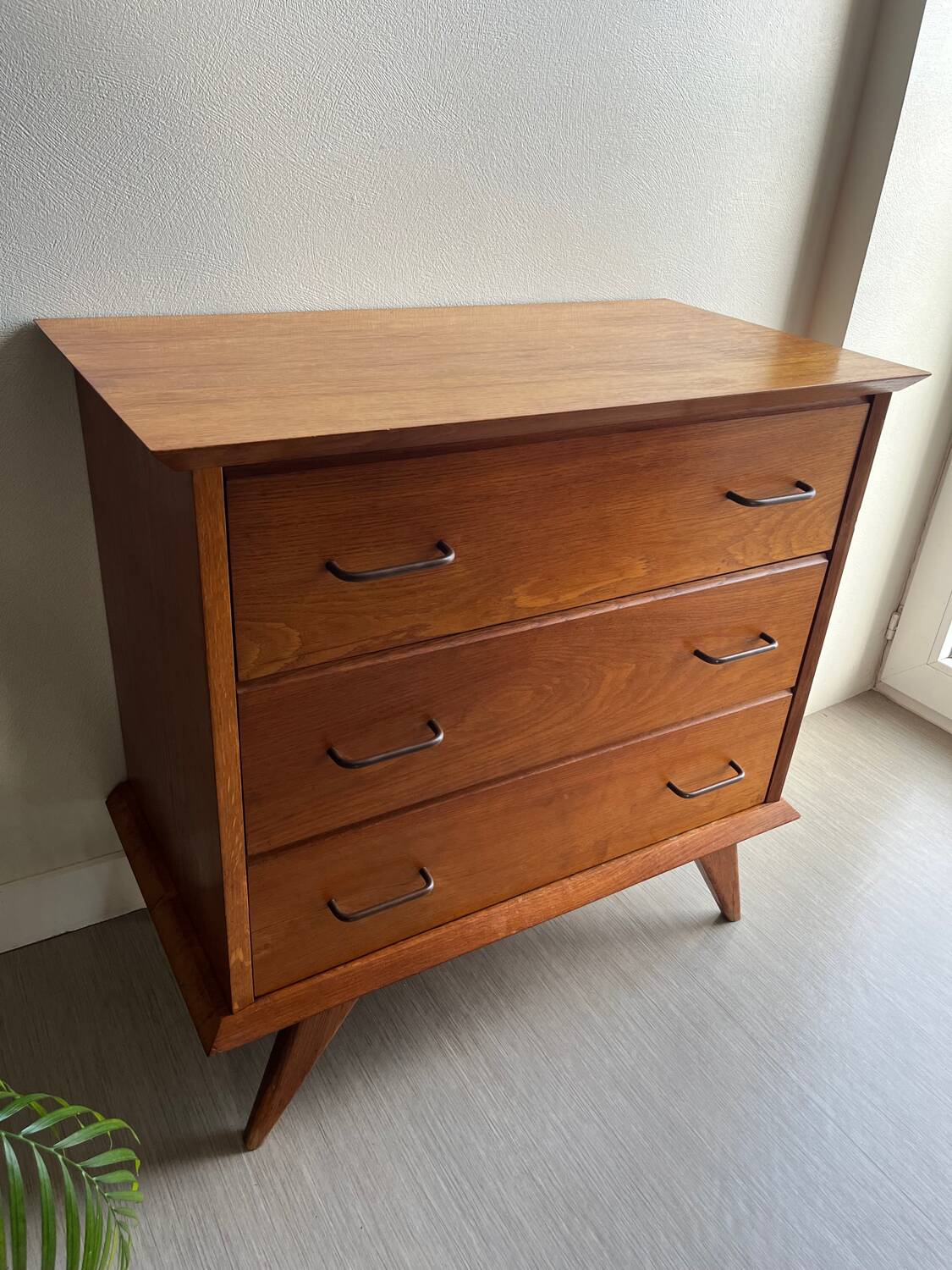 Vintage chest of drawers with splayed legs