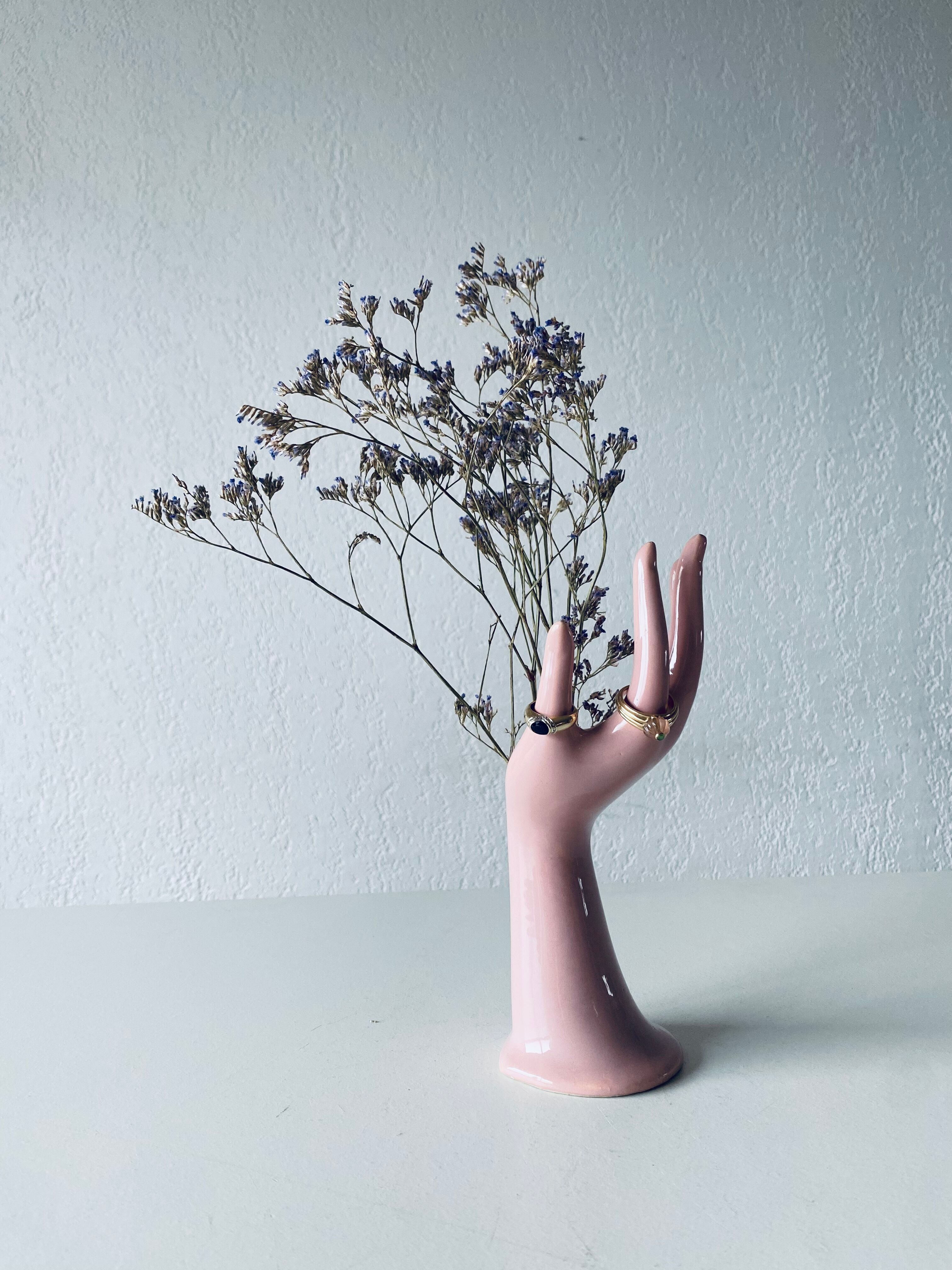 Ceramic vase and jewelry holder