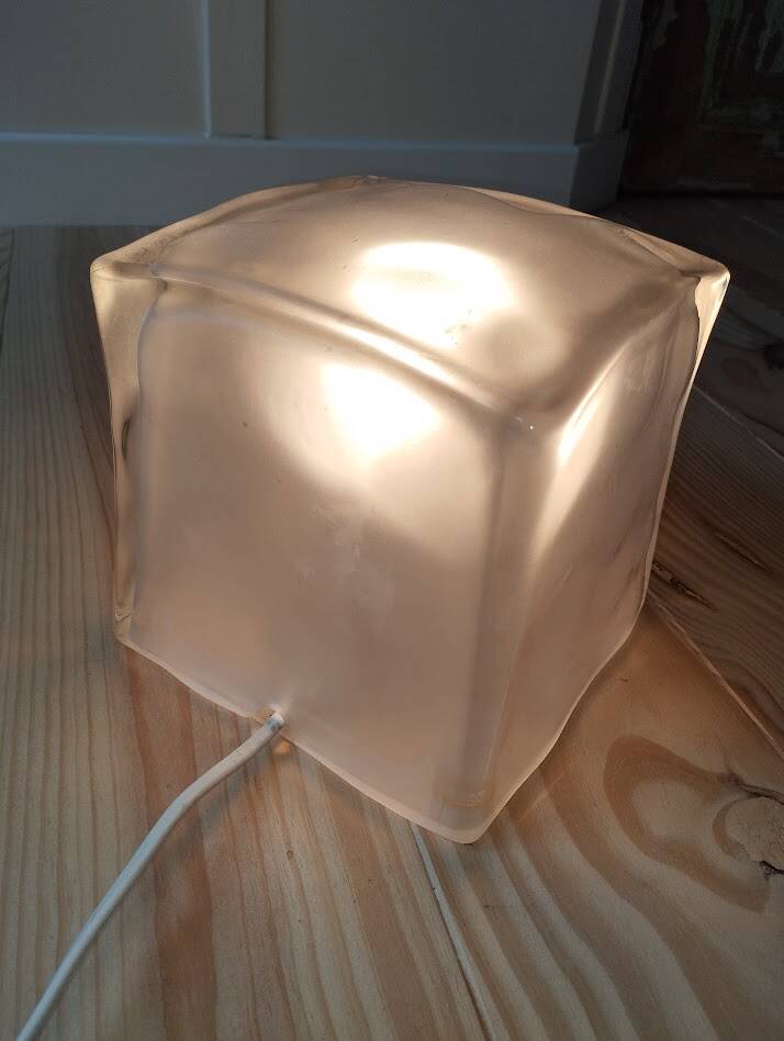 Ikea Iviken lamp with ice effect – iconic design from the 2000s