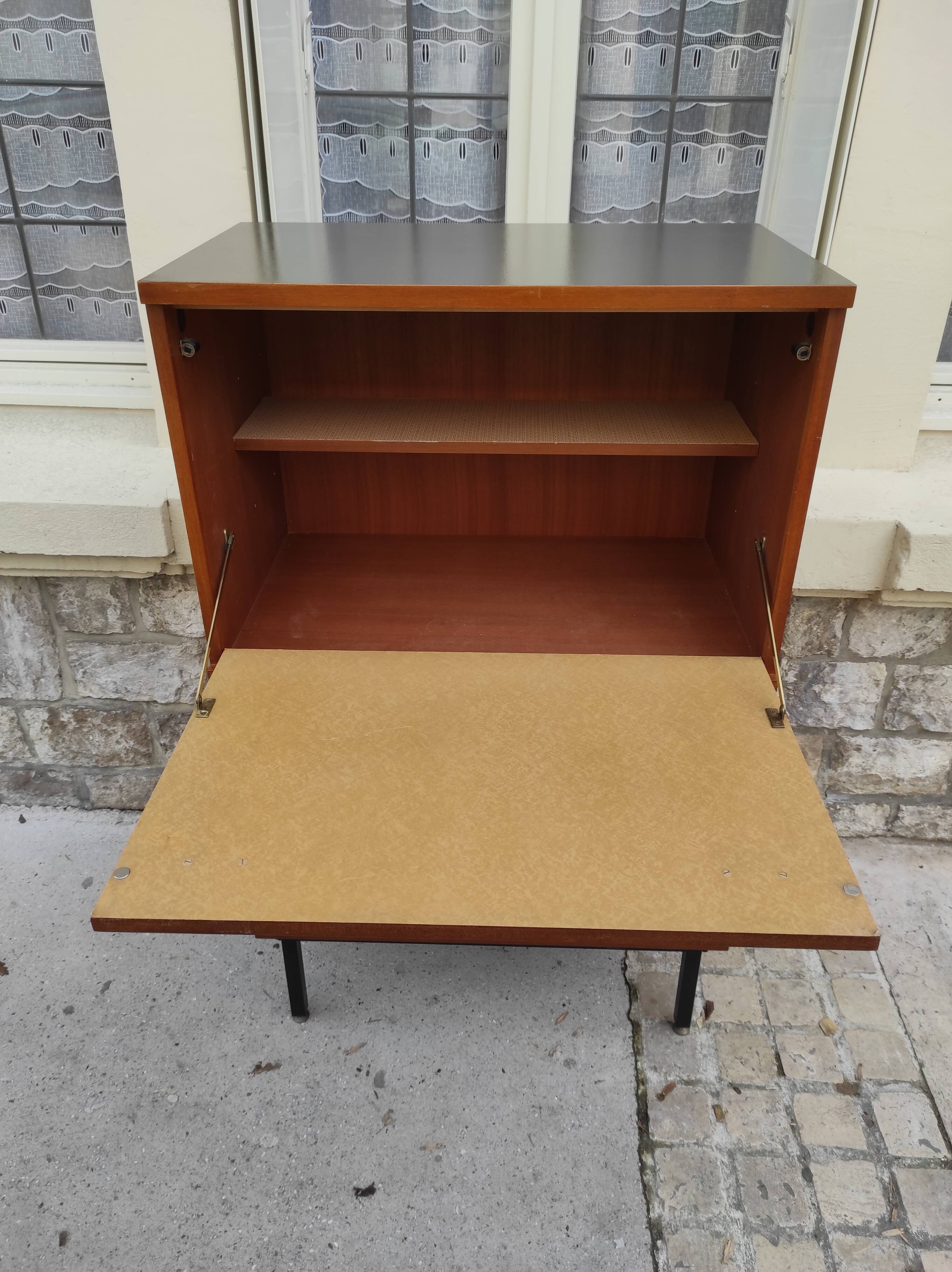 Secrétaire années 60