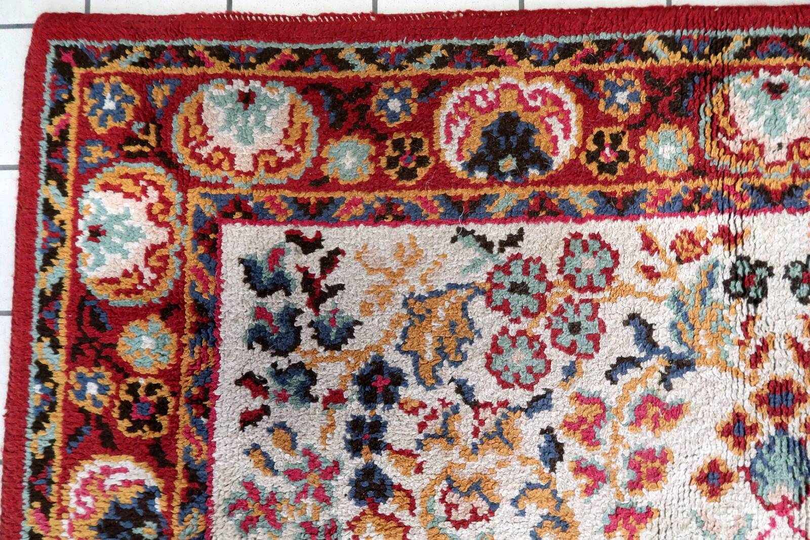 Vintage French Savonnerie wool rug, ivory field & rosace medallion, crimson border, c. 1950s — 202 × 290 cm — 1C1281