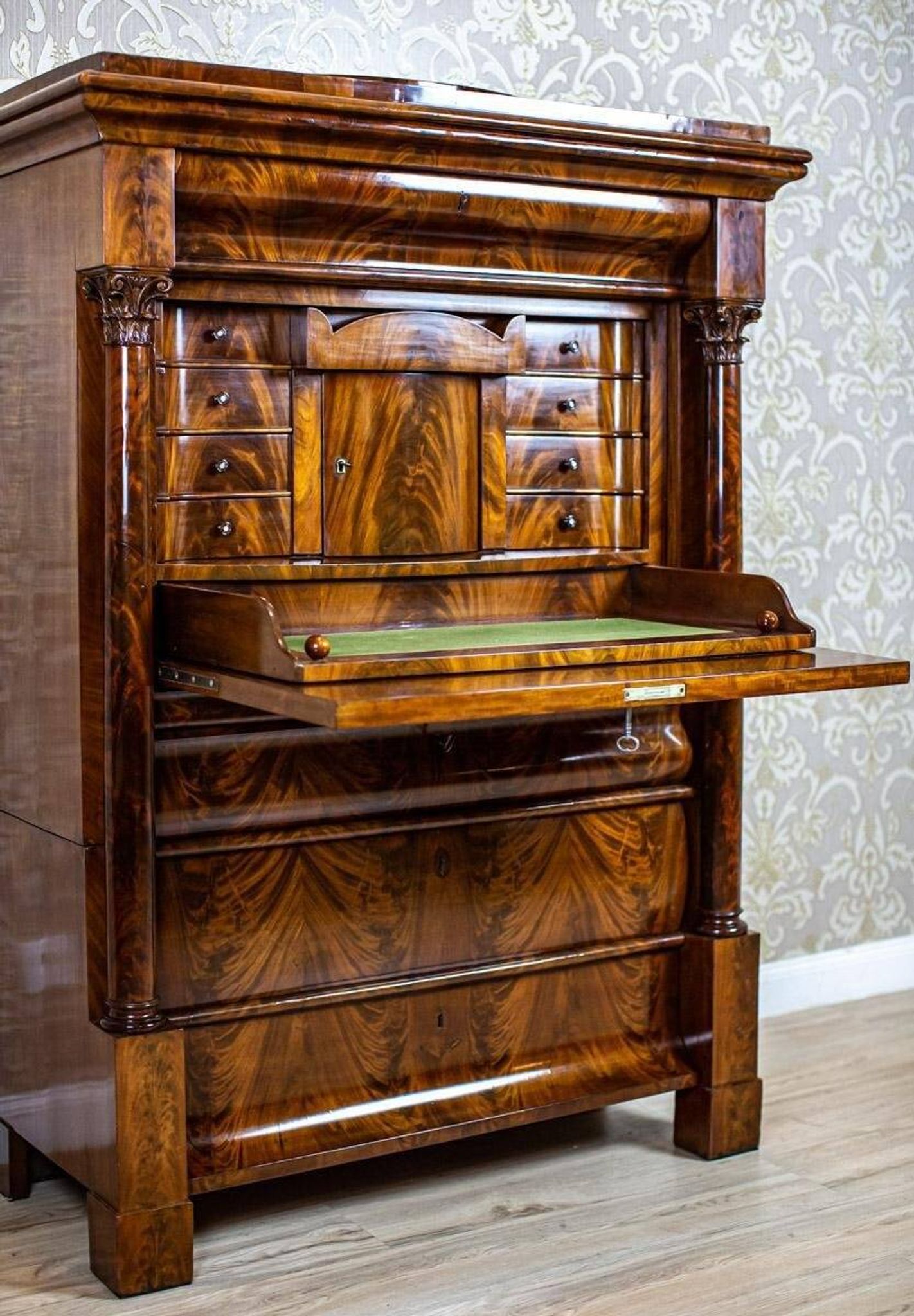 Secrétaire en acajou Biedermeier antique, 1850