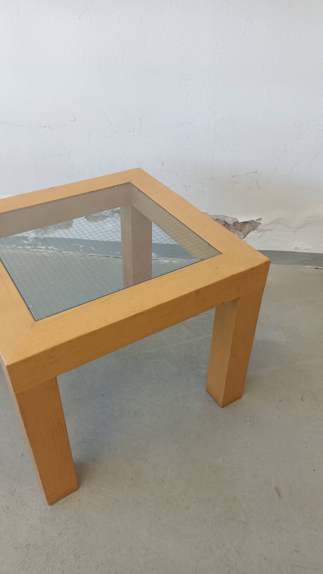 Cubic side table