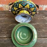 Sweet box with handles, antique caltagirone polychrome ceramic.