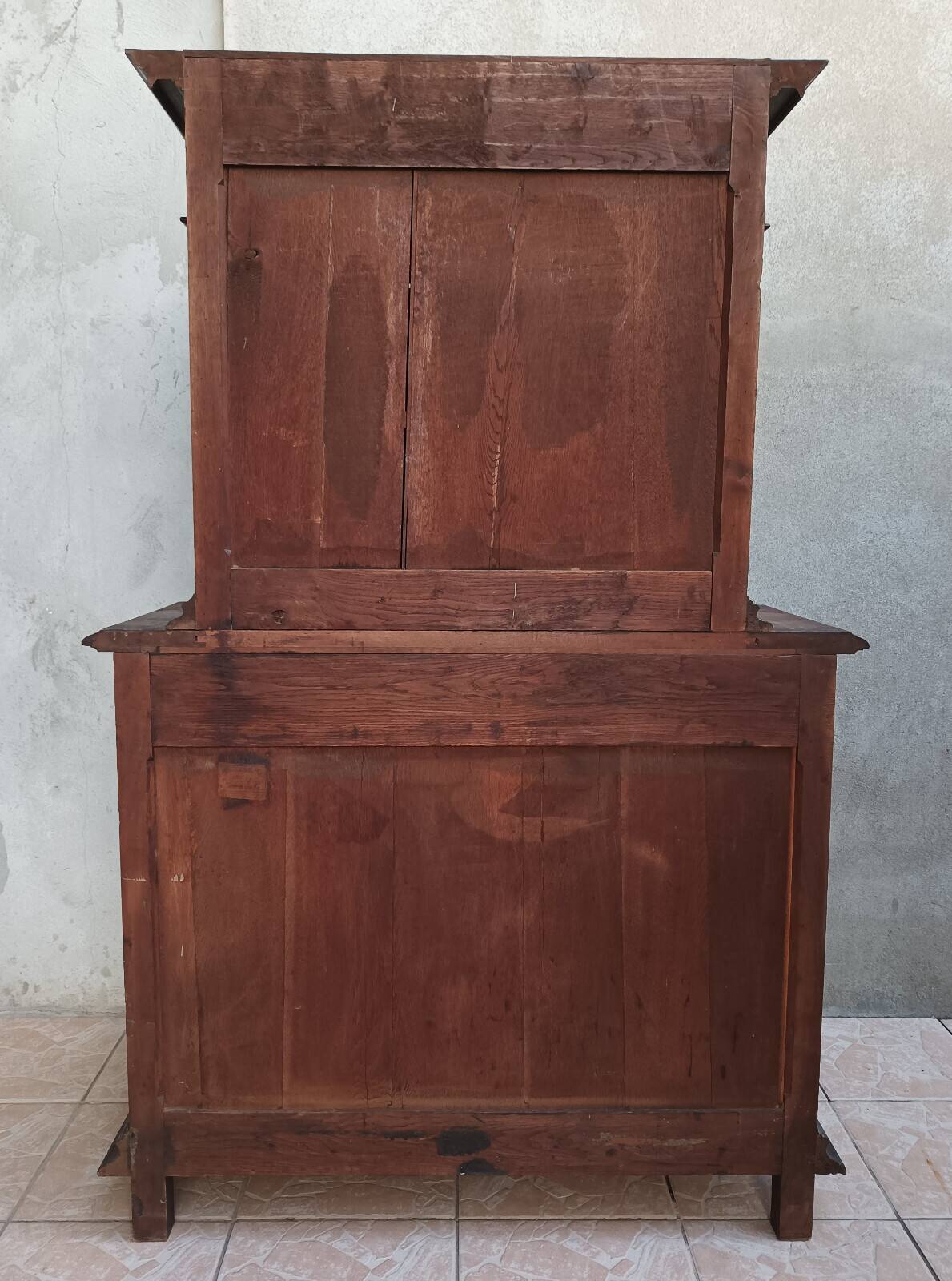 Louis XIII walnut diminutive buffet