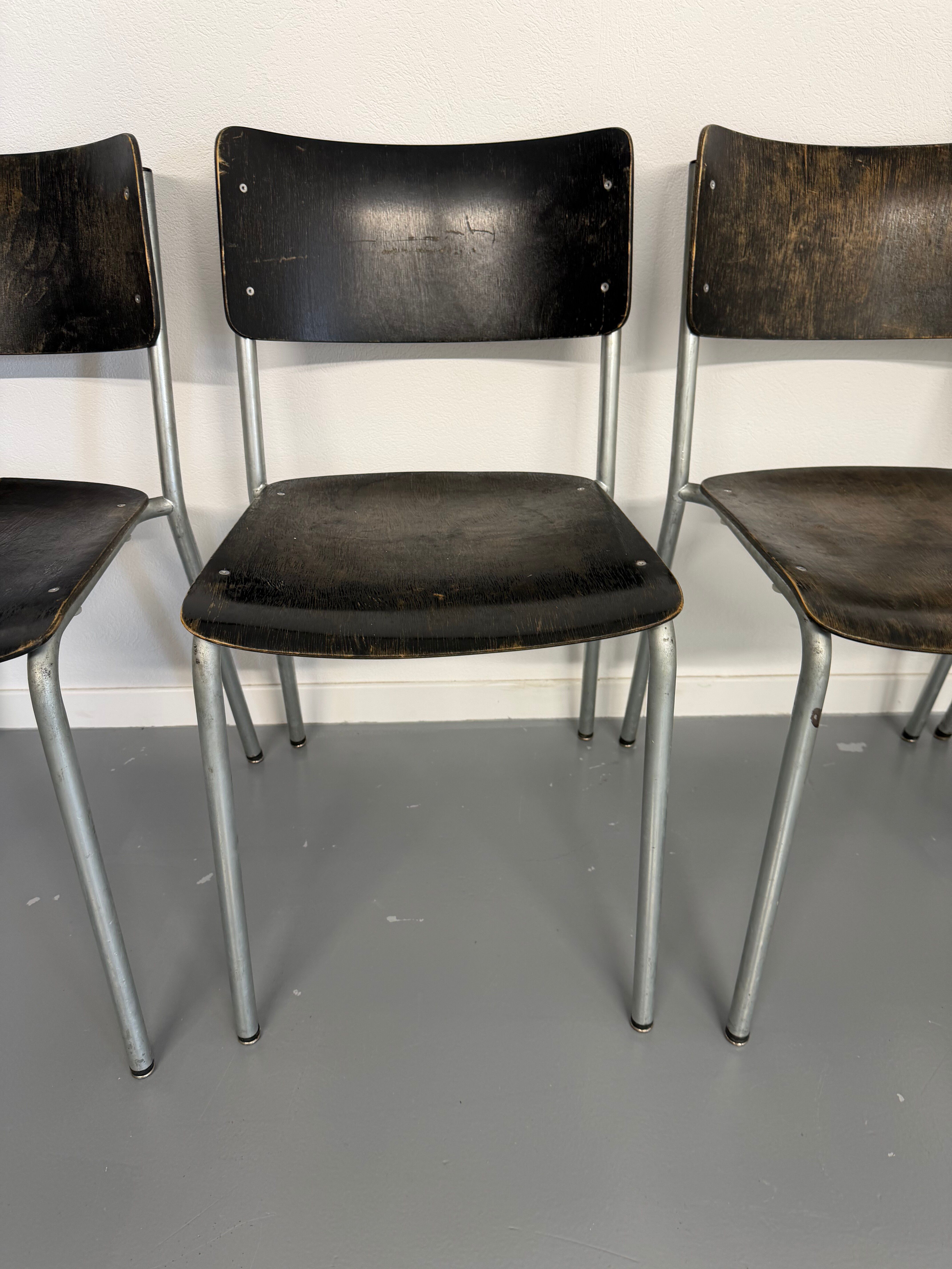 Set of 6 stackable chairs designed by Gustav Hassenpflug, Bauhaus, 1940s.
