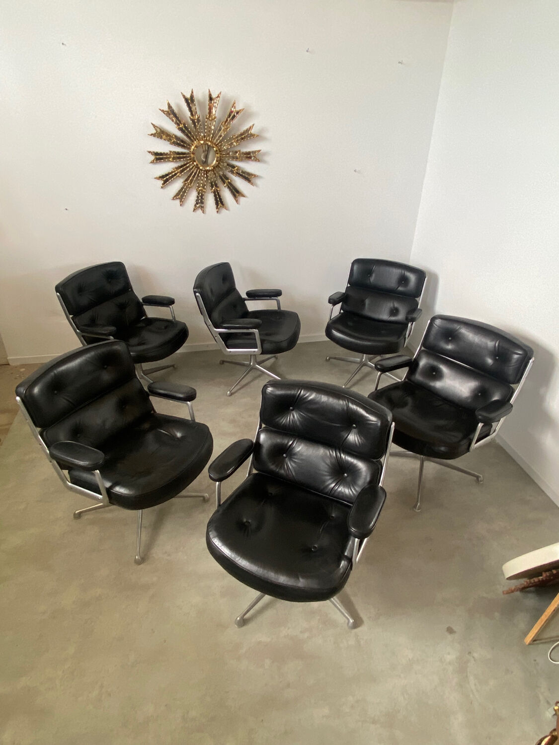 6 fauteuils en cuir Lobby Chair design Ray et Charles Eames, Hermann Miller