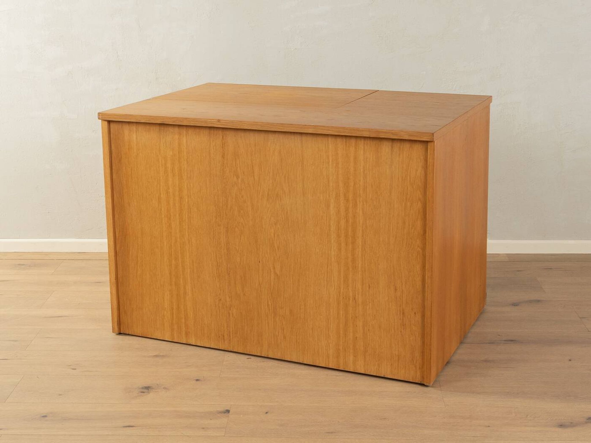 Bureau indépendant rare des années 1950