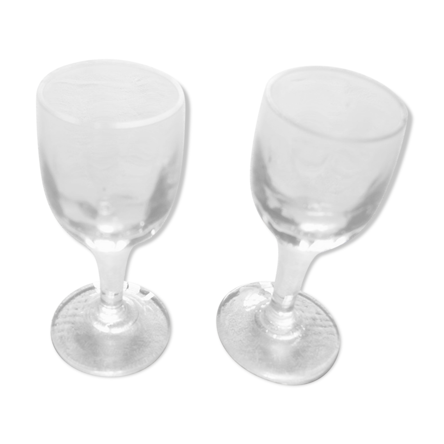 2 digestive glasses swebbed