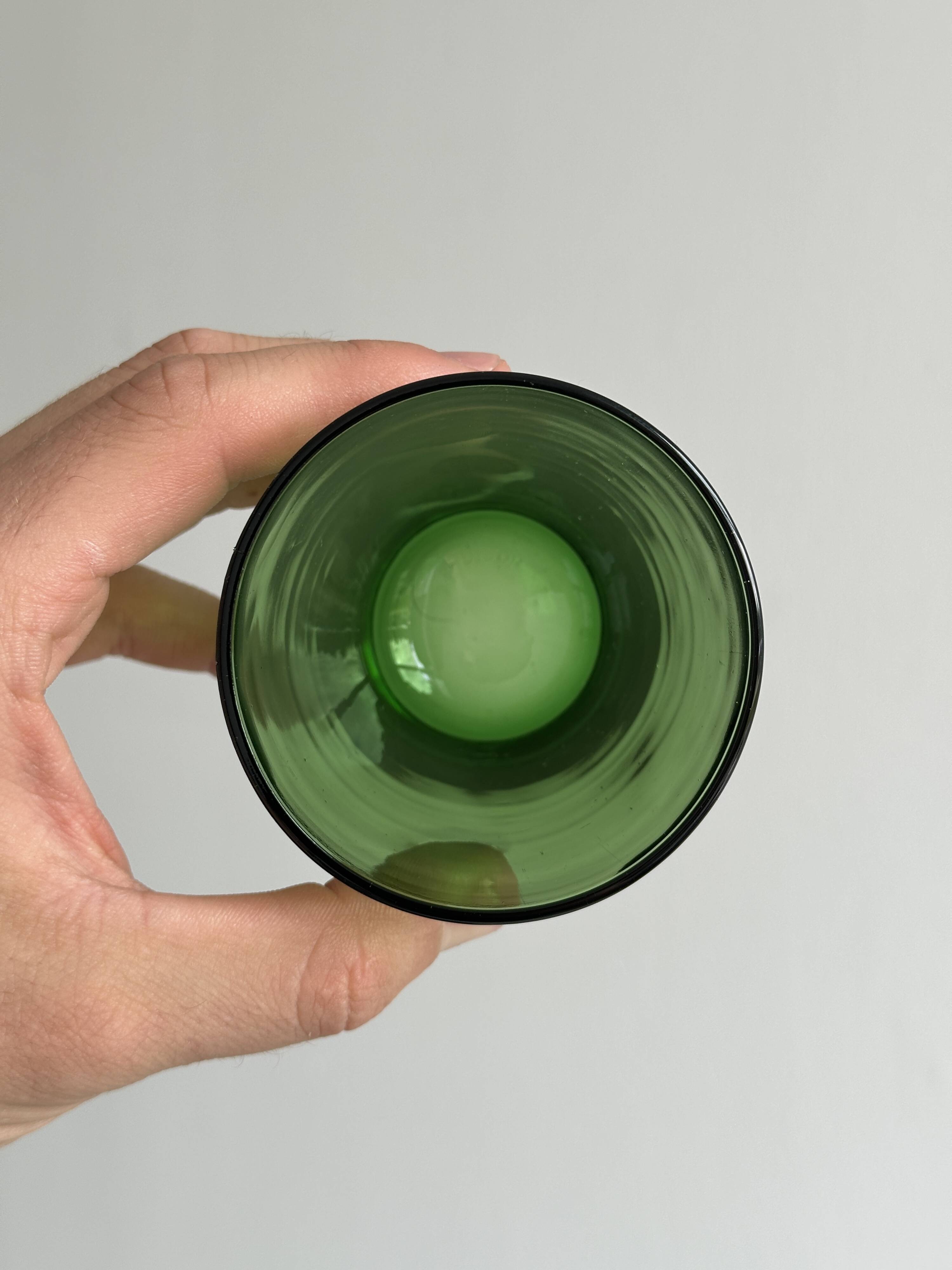 Set of 8 green water glasses, translucent thick glass