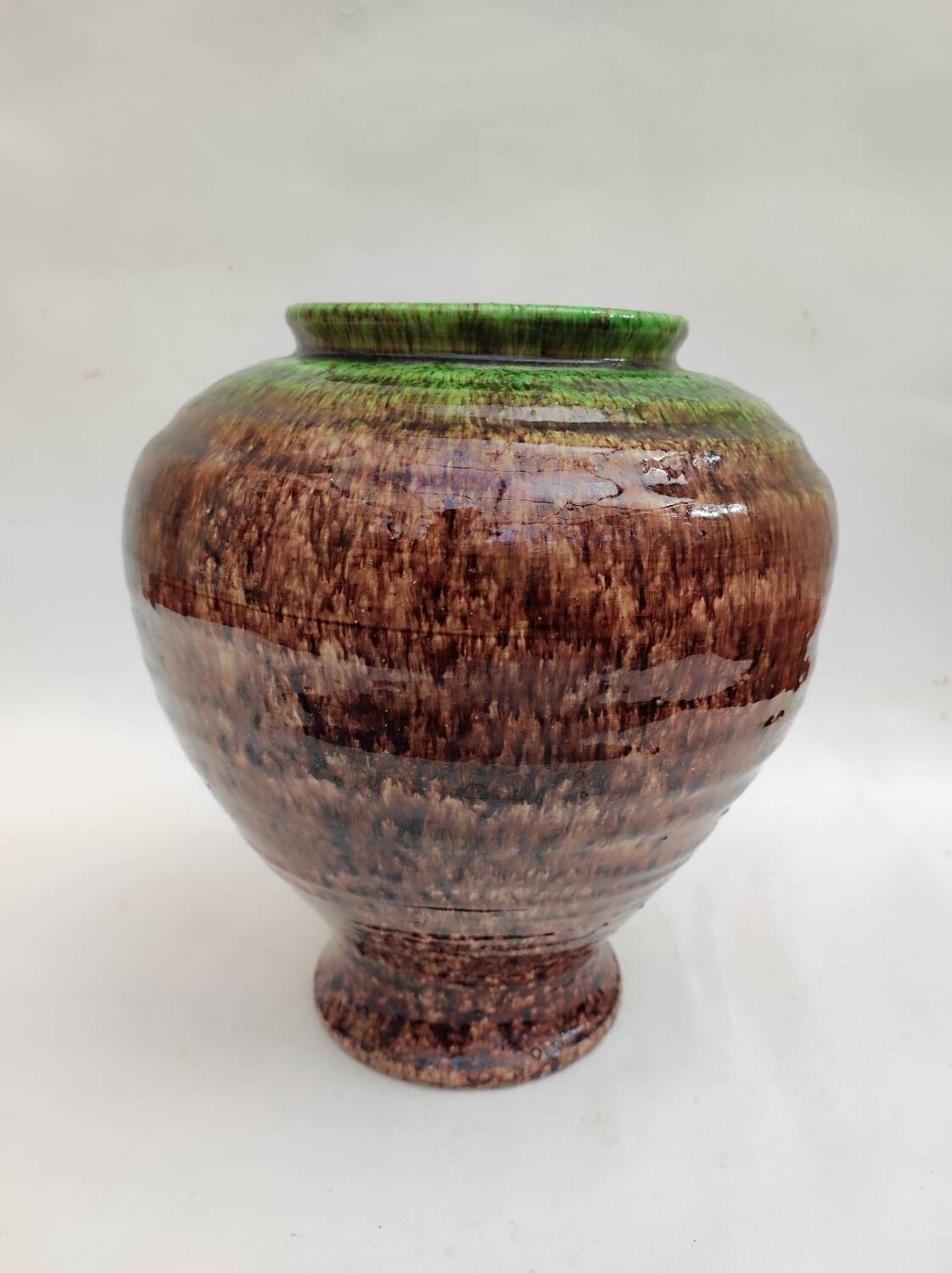 Vase en céramique signé Accolay