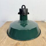 Lampe à suspension industrielle française en émail vert foncé, années 1960