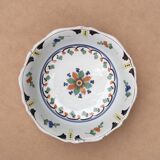 Shallow flat dish in Nevers earthenware from the 18th century.