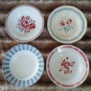 16 assiettes creuses anciennes dépareillées 