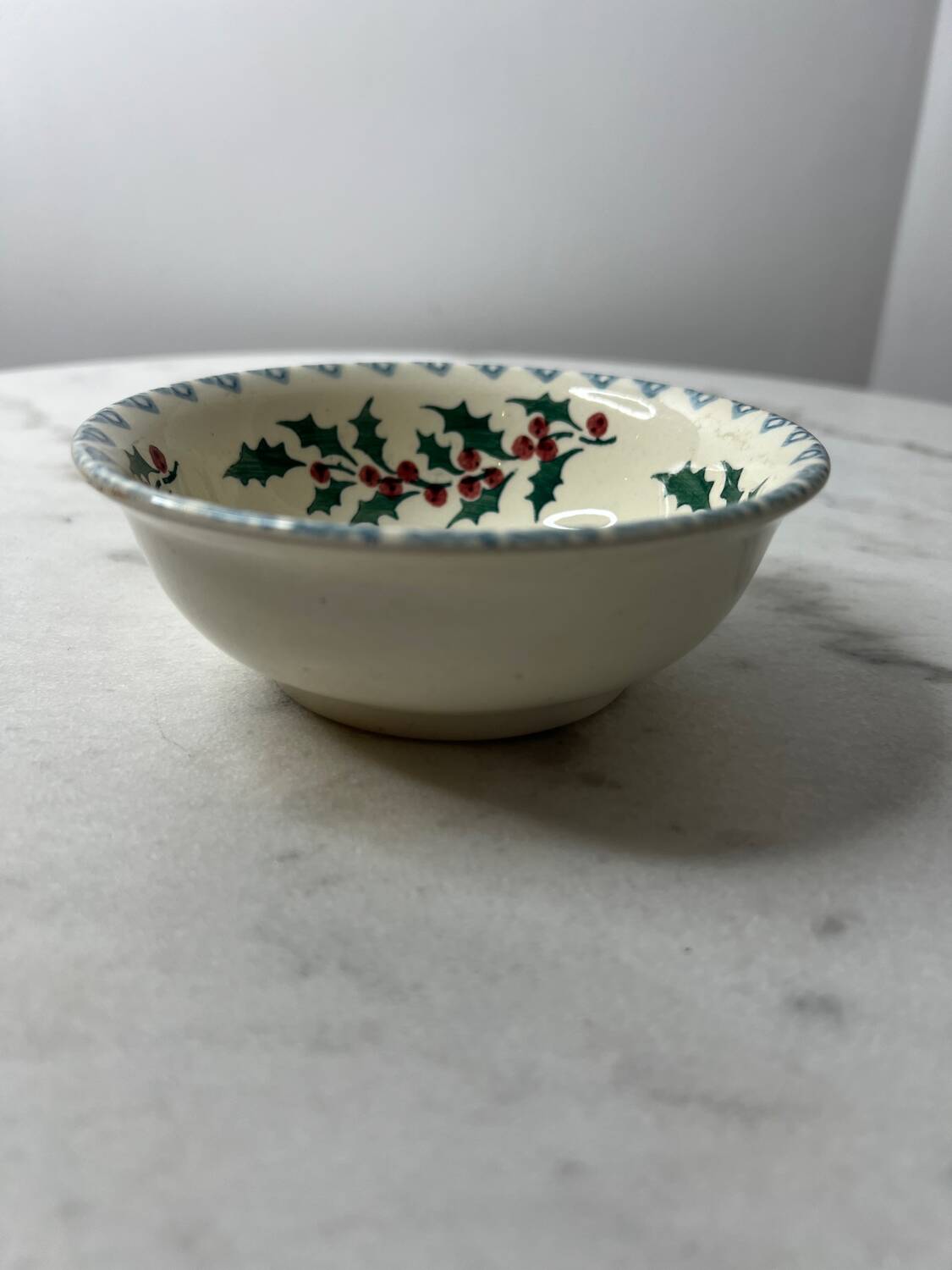 Small bowl in Creil earthenware