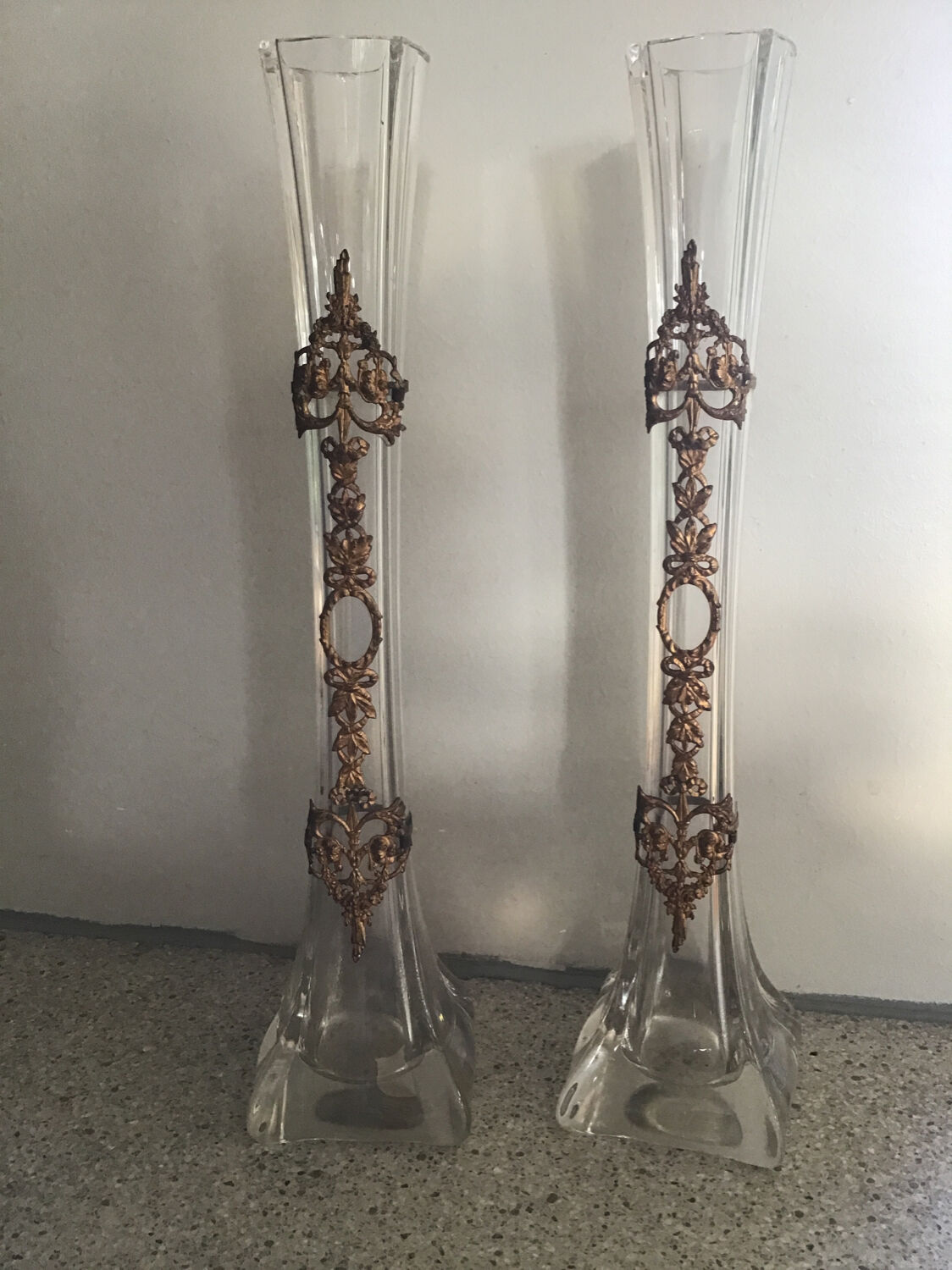 Paire de vases soliflore en verre
