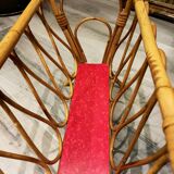 Porte revue en rotin vintage