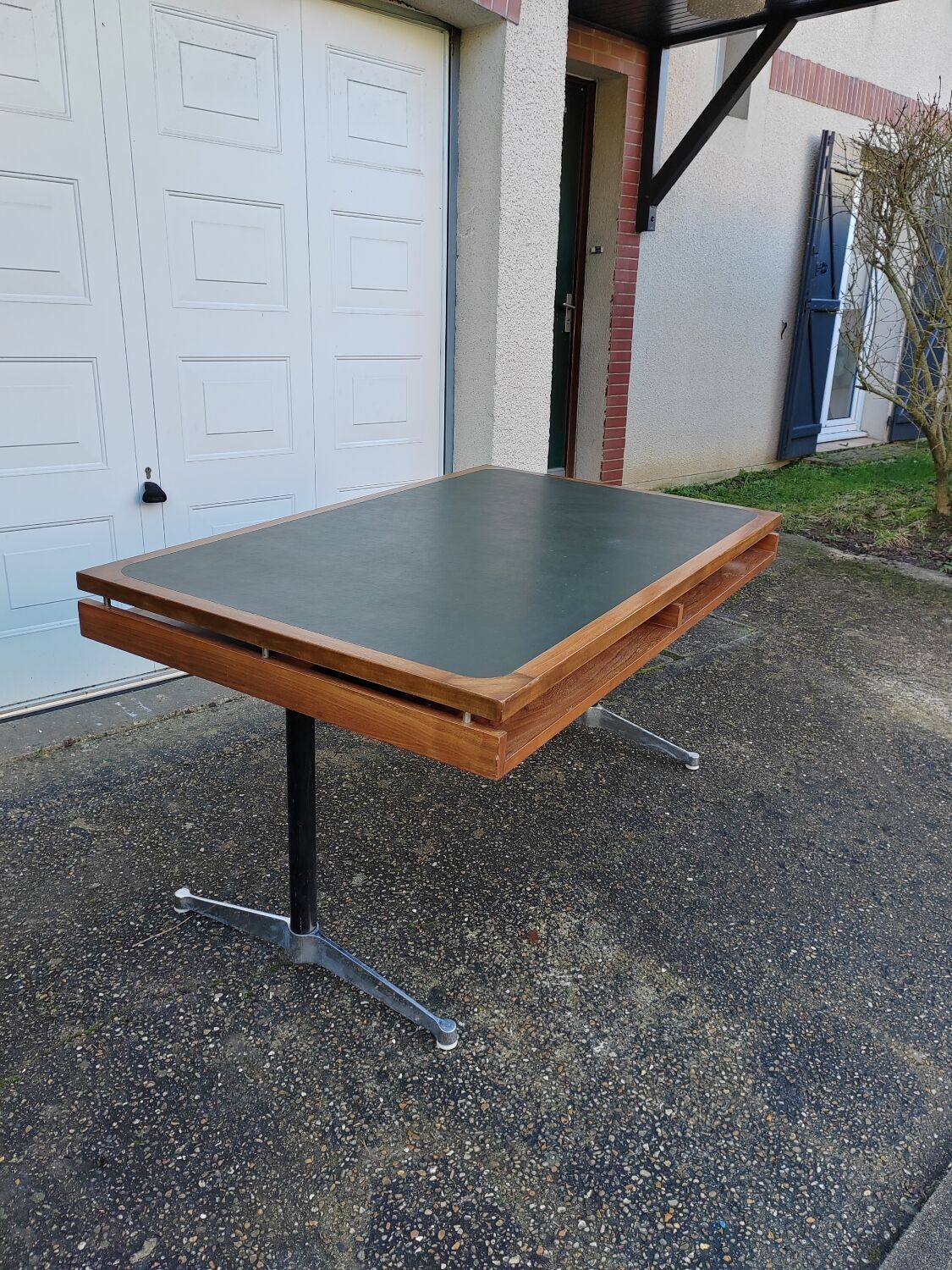 Herman Miller Eames and Eieimann desk