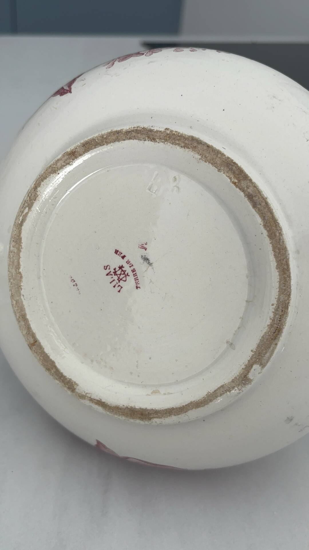 Antique toilet bowl in ironstone Lilas Creil and Montereau – Pic