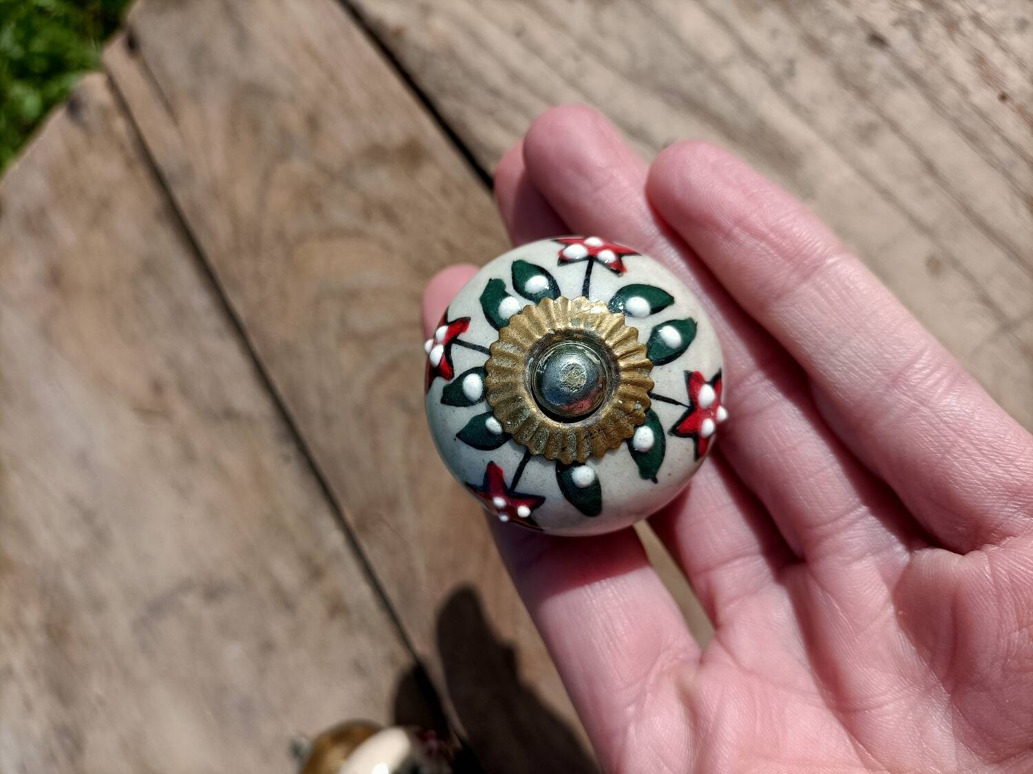 Retro door knobs in genuine sandstone