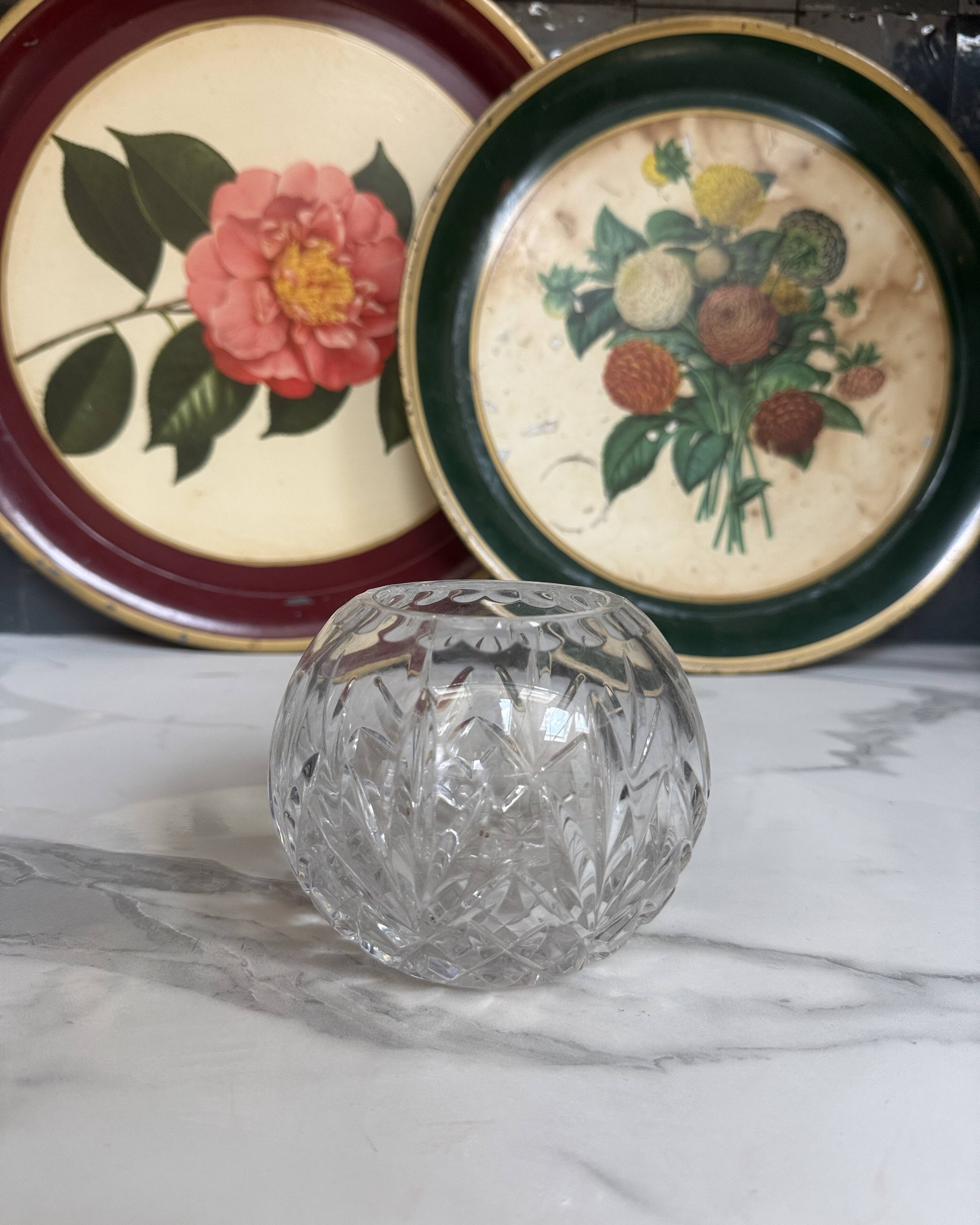 Round crystal vase
