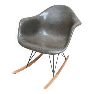Rocking armchair RAR design Charles Eames