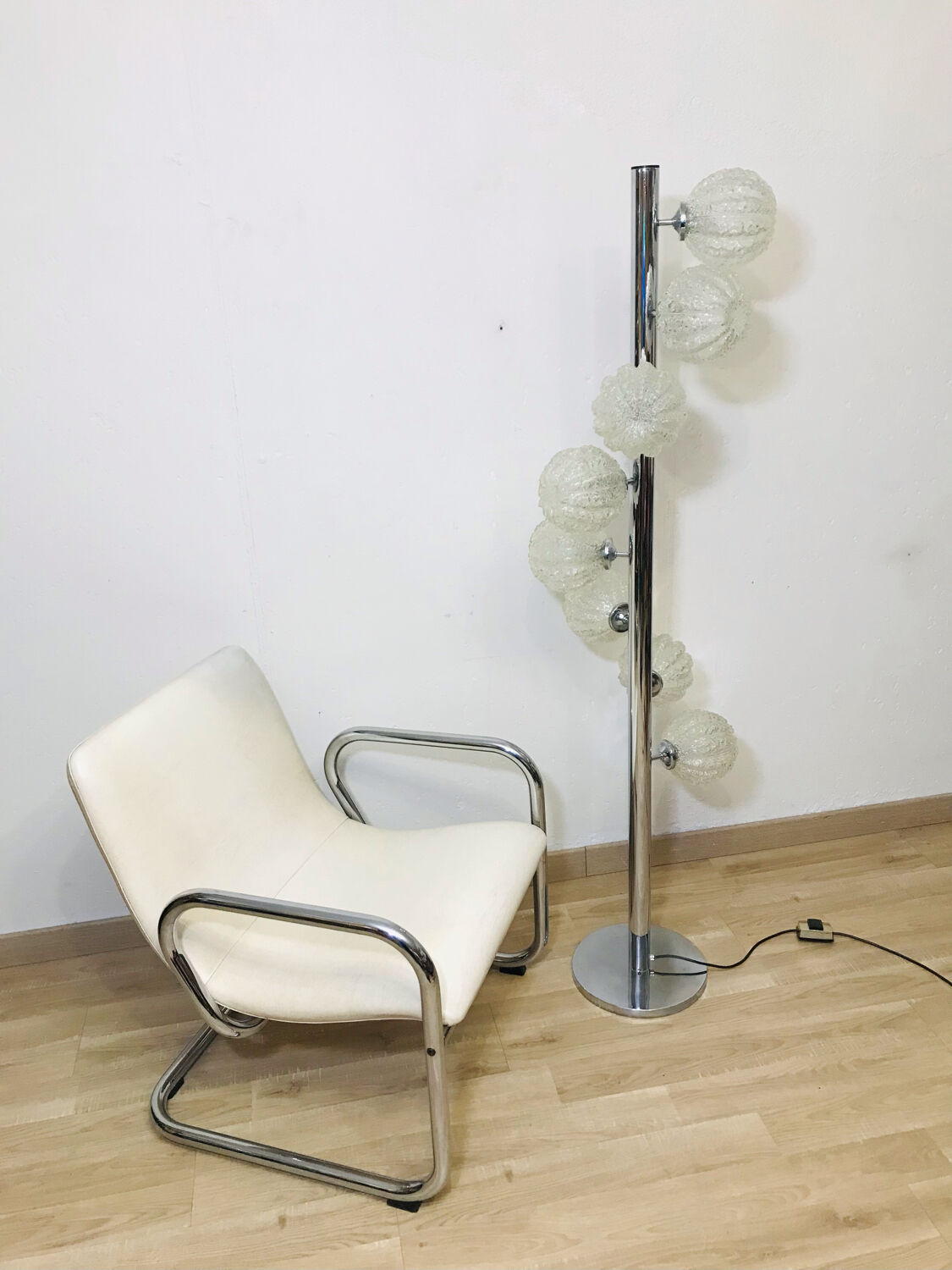 8-light floor lamp from the 70s