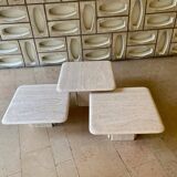 Ensemble de 3 tables basses en travertin de Claude Berraldacci