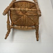 Chaise de nourrice paillée vintage