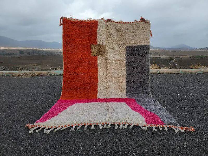 Moroccan rug in natural wool 2.5 x 1.5 m