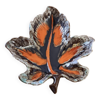 Large leaf-shaped bowl, vintage Vallauris ceramic.